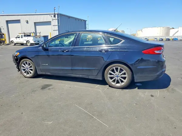 3FA6P0UU2HR151619 2017 FORD FUSION - Image 2