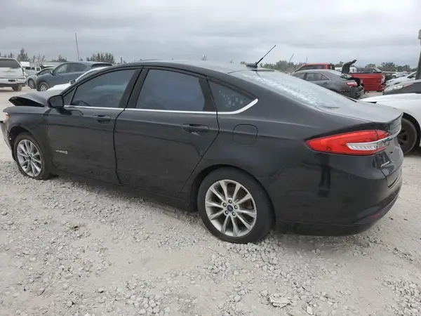 3FA6P0UU2HR183051 2017 FORD FUSION - Image 2