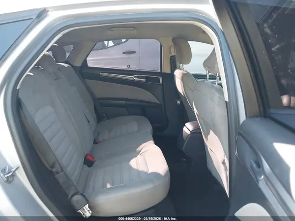 3FA6P0UU2HR230725 2017 FORD FUSION - Image 8