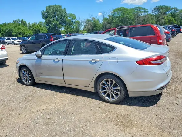 3FA6P0UU2HR250683 2017 FORD FUSION - Image 2