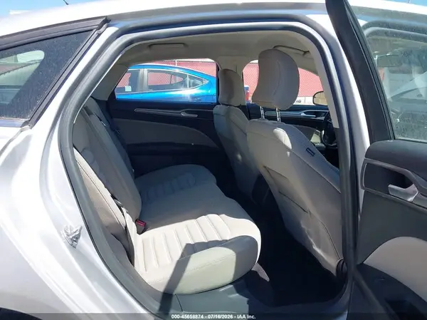 3FA6P0UU2HR330789 2017 FORD FUSION - Image 8