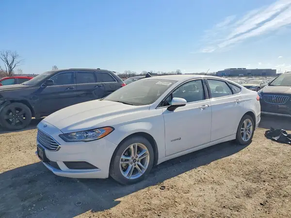 3FA6P0UU2JR100420 2018 FORD FUSION - Image 1