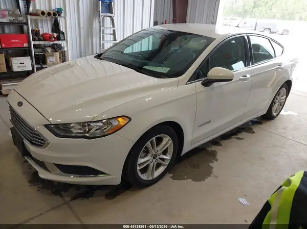 3FA6P0UU2JR122272 2018 FORD FUSION - Image 2