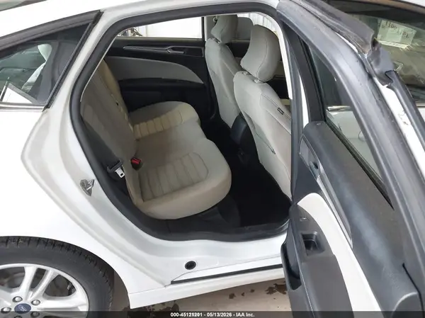 3FA6P0UU2JR122272 2018 FORD FUSION - Image 8