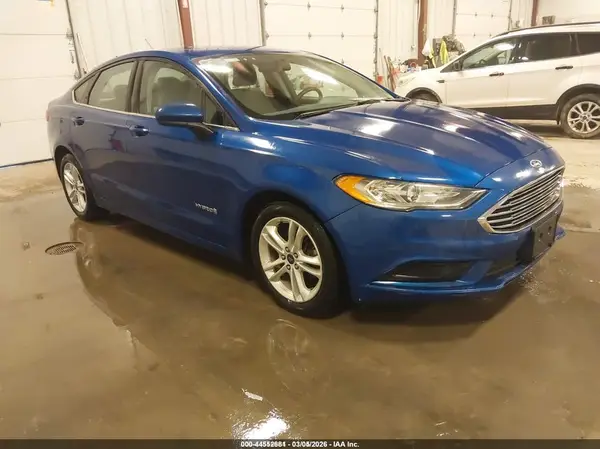 3FA6P0UU2JR122434 2018 FORD FUSION - Image 1