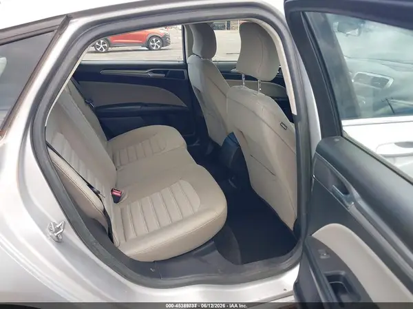 3FA6P0UU2JR123020 2018 FORD FUSION - Image 8