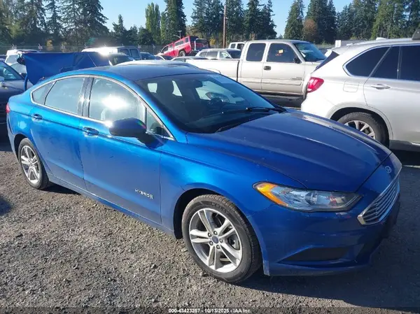 3FA6P0UU2JR141842 2018 FORD FUSION - Image 1