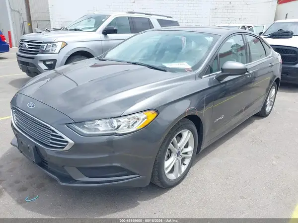 3FA6P0UU2JR198381 2018 FORD FUSION - Image 2