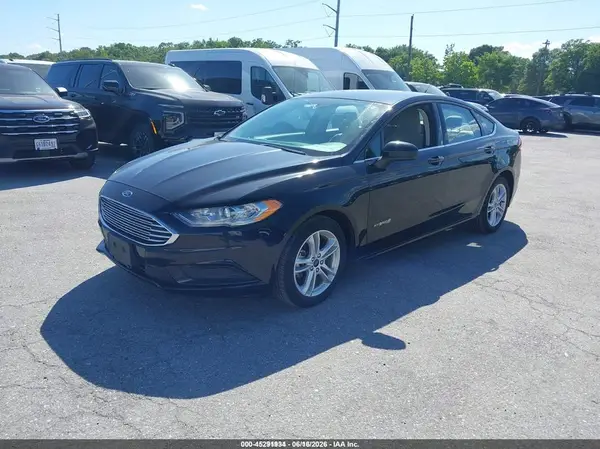3FA6P0UU2JR235851 2018 FORD FUSION - Image 2