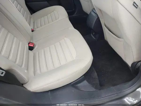 3FA6P0UU2JR235896 2018 FORD FUSION - Image 8