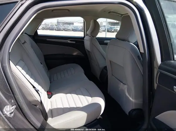 3FA6P0UU2JR243609 2018 FORD FUSION - Image 8