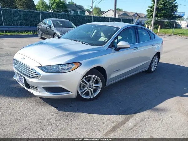 3FA6P0UU2JR254304 2018 FORD FUSION - Image 2