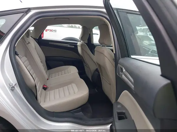 3FA6P0UU2JR254352 2018 FORD FUSION - Image 8