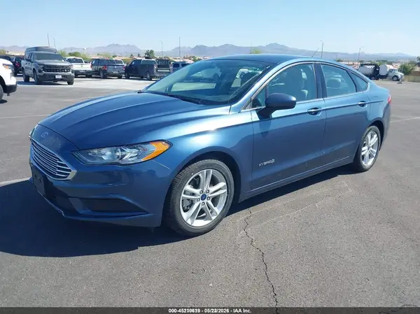 3FA6P0UU2JR254576 2018 FORD FUSION - Image 2