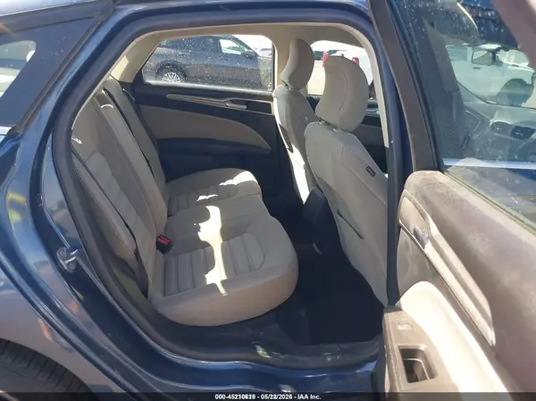 3FA6P0UU2JR254576 2018 FORD FUSION - Image 8