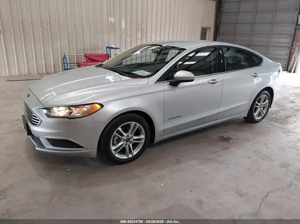 3FA6P0UU2JR271393 2018 FORD FUSION - Image 2