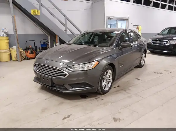 3FA6P0UU2JR271460 2018 FORD FUSION - Image 2