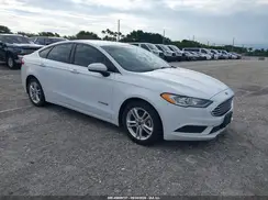 3FA6P0UU2JR271510 2018 FORD FUSION
