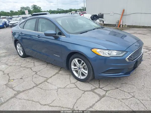 3FA6P0UU2JR278778 2018 FORD FUSION - Image 1