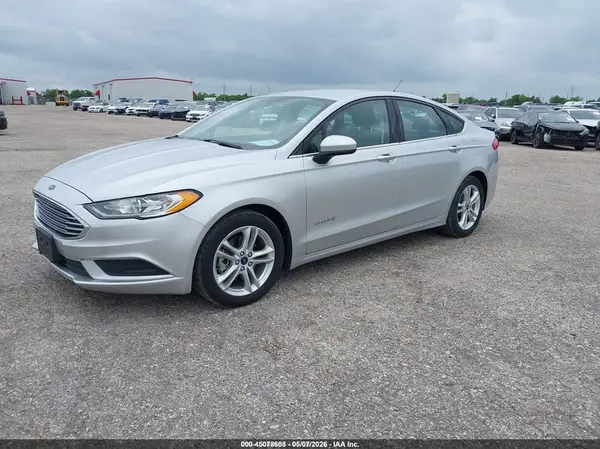 3FA6P0UU2JR278957 2018 FORD FUSION - Image 2