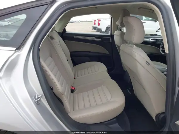 3FA6P0UU2JR278957 2018 FORD FUSION - Image 8