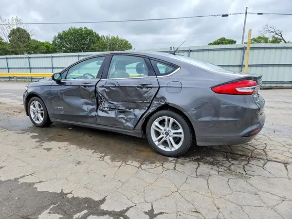 3FA6P0UU2JR281941 2018 FORD FUSION - Image 2