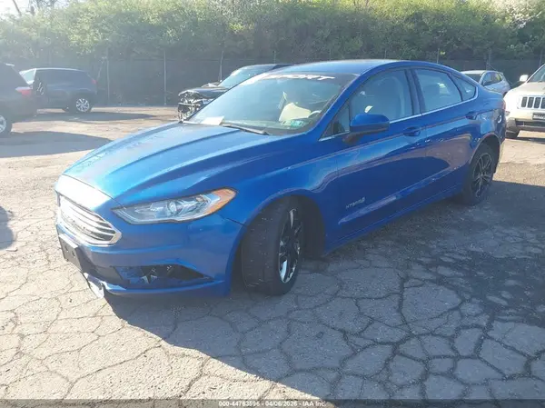 3FA6P0UU2JR282068 2018 FORD FUSION - Image 2