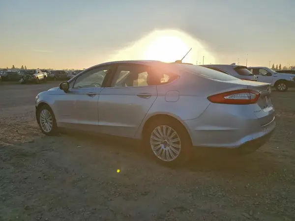 3FA6P0UU3GR386626 2016 FORD FUSION - Image 2