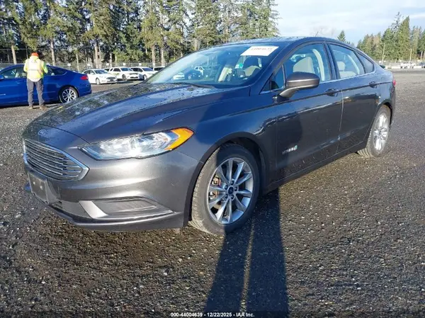 3FA6P0UU3HR151614 2017 FORD FUSION - Image 2