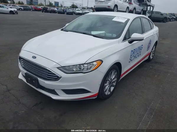 3FA6P0UU3HR235254 2017 FORD FUSION - Image 2