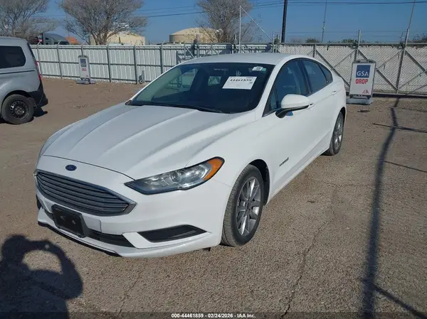 3FA6P0UU3HR330770 2017 FORD FUSION - Image 2