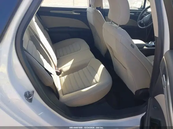 3FA6P0UU3HR330770 2017 FORD FUSION - Image 8
