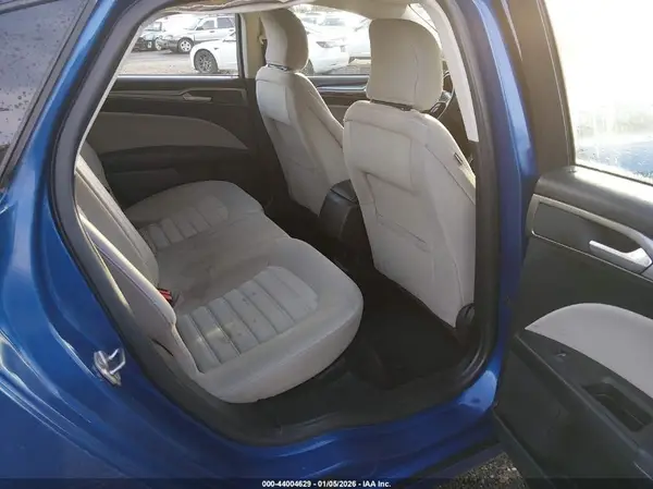 3FA6P0UU3JR100099 2018 FORD FUSION - Image 8