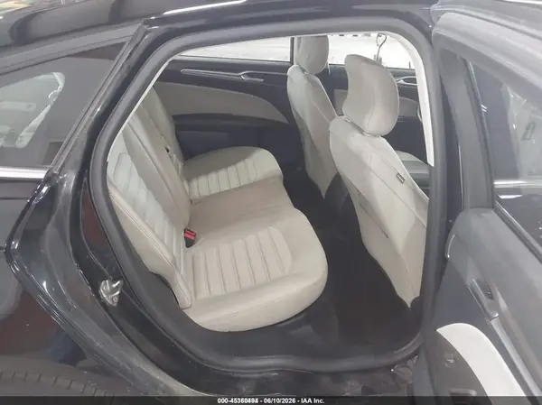 3FA6P0UU3JR100412 2018 FORD FUSION - Image 8