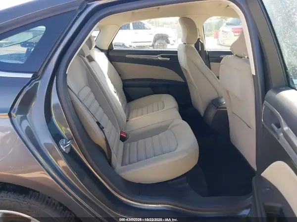 3FA6P0UU3JR100796 2018 FORD FUSION - Image 8