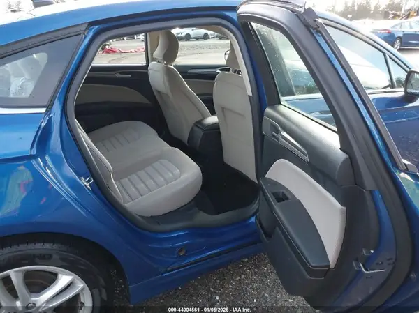 3FA6P0UU3JR101124 2018 FORD FUSION - Image 8