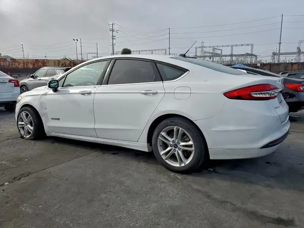 3FA6P0UU3JR122605 2018 FORD FUSION - Image 2