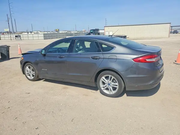 3FA6P0UU3JR141896 2018 FORD FUSION - Image 2