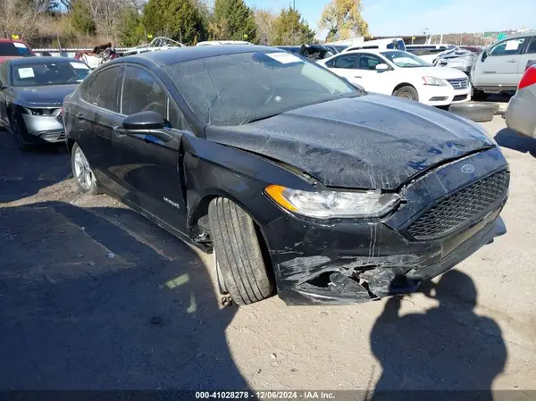 3FA6P0UU3JR141932 2018 FORD FUSION - Image 1