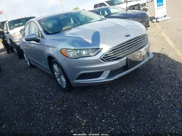 3FA6P0UU3JR198387 2018 FORD FUSION - Image 1