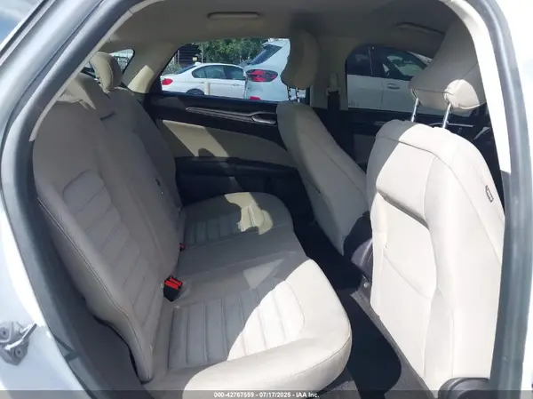 3FA6P0UU3JR250018 2018 FORD FUSION - Image 8
