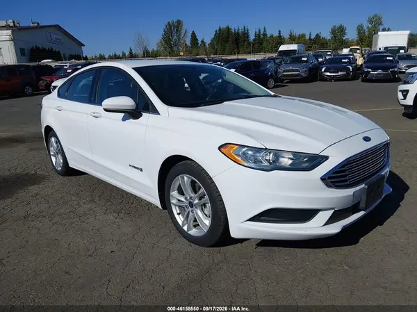 3FA6P0UU3JR261665 2018 FORD FUSION - Image 1