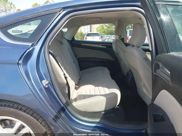 3FA6P0UU3JR271628 2018 FORD FUSION - Image 8