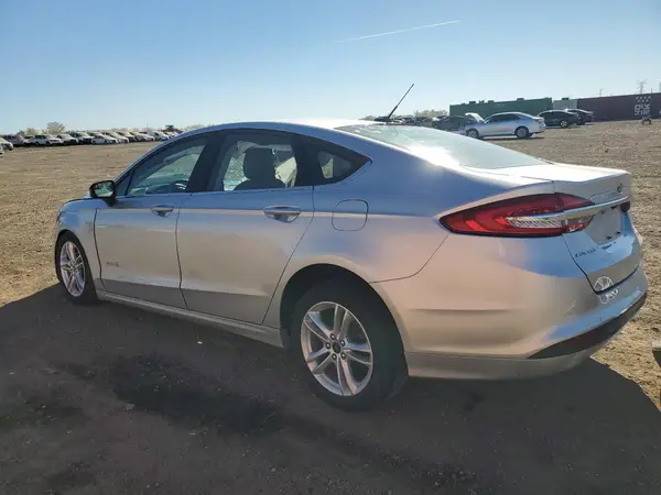 3FA6P0UU3JR273685 2018 FORD FUSION - Image 2