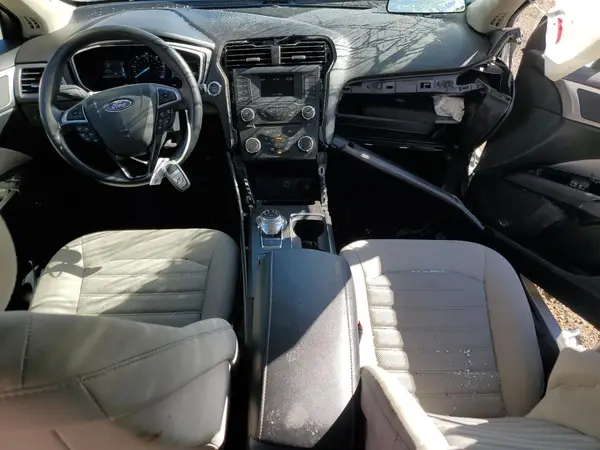 3FA6P0UU3JR273685 2018 FORD FUSION - Image 8