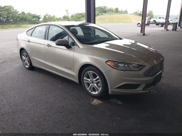 3FA6P0UU3JR273752 2018 FORD FUSION - Image 1