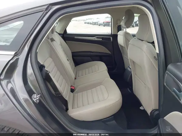 3FA6P0UU3JR278854 2018 FORD FUSION - Image 8