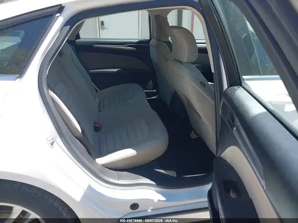 3FA6P0UU3JR282032 2018 FORD FUSION - Image 8