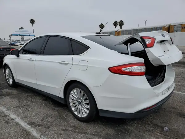 3FA6P0UU4GR175676 2016 FORD FUSION - Image 2