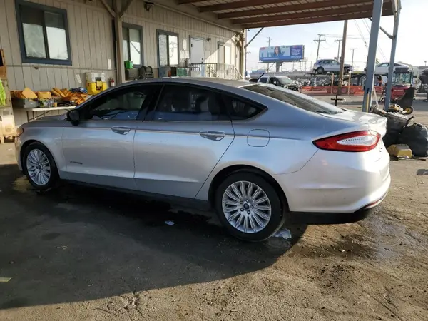 3FA6P0UU4GR328878 2016 FORD FUSION - Image 2